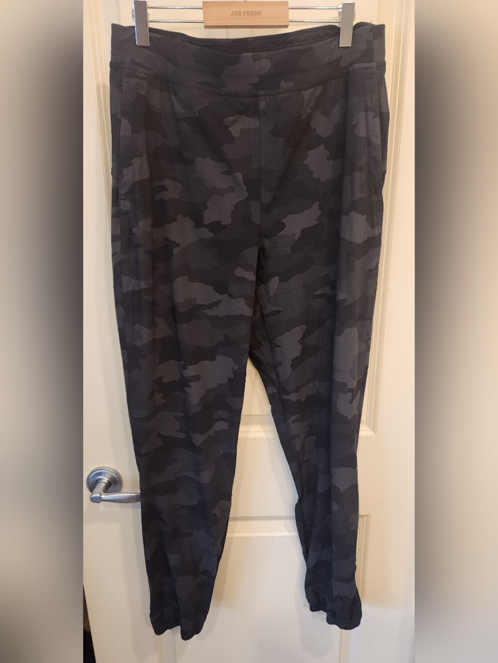 lululemon athletica Black Athletic Zip Pocket Leggings